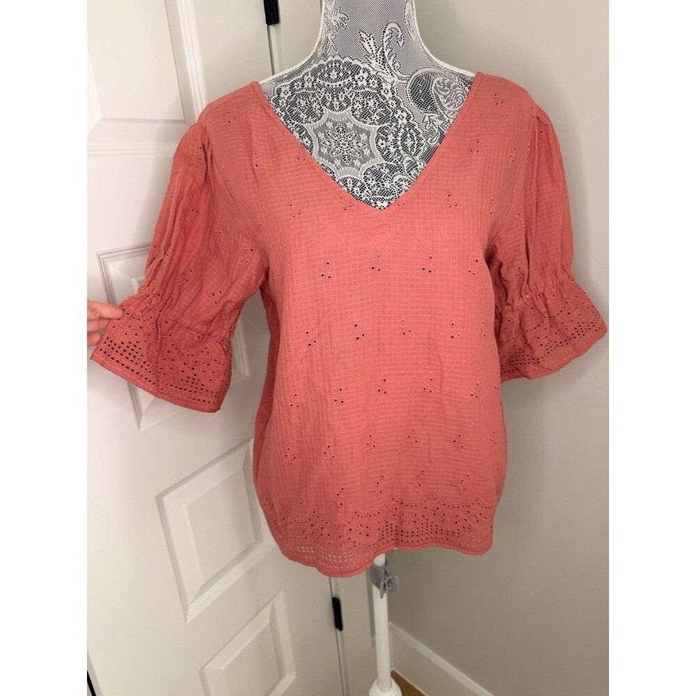 Rocks & Indigo Pink Salt Eyelet Finley 3/4 Flutter Sleeve Top Sz M Blouse Preppy